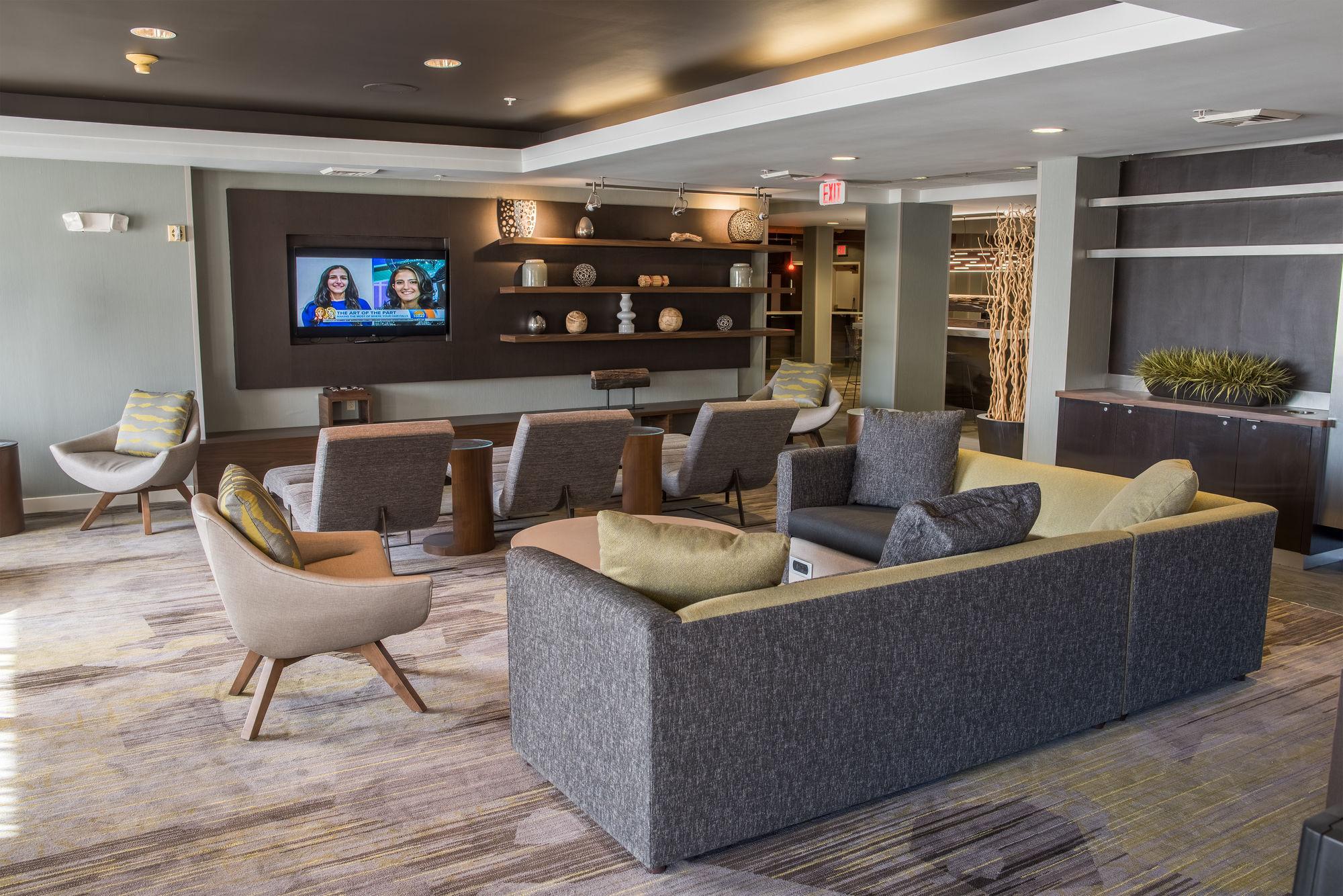 Hotel Courtyard By Marriott Norwich Extérieur photo