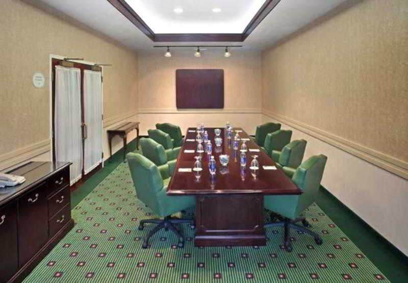 Hotel Courtyard By Marriott Norwich Extérieur photo