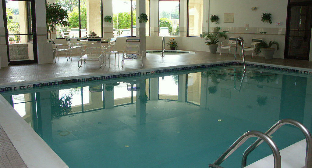 Hotel Courtyard By Marriott Norwich Extérieur photo
